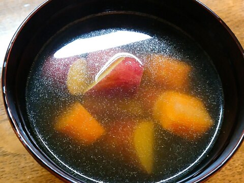 薩摩芋と人参のコンソメスープ